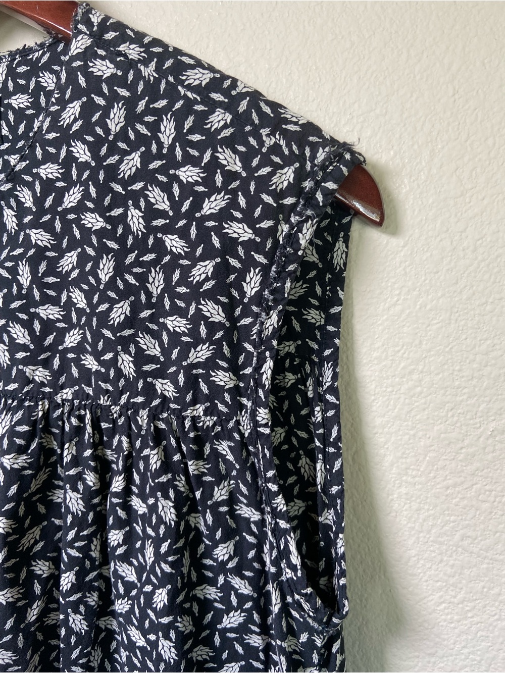 Esby Apparel Sleeveless Mini Dress - Picture 6 of 9